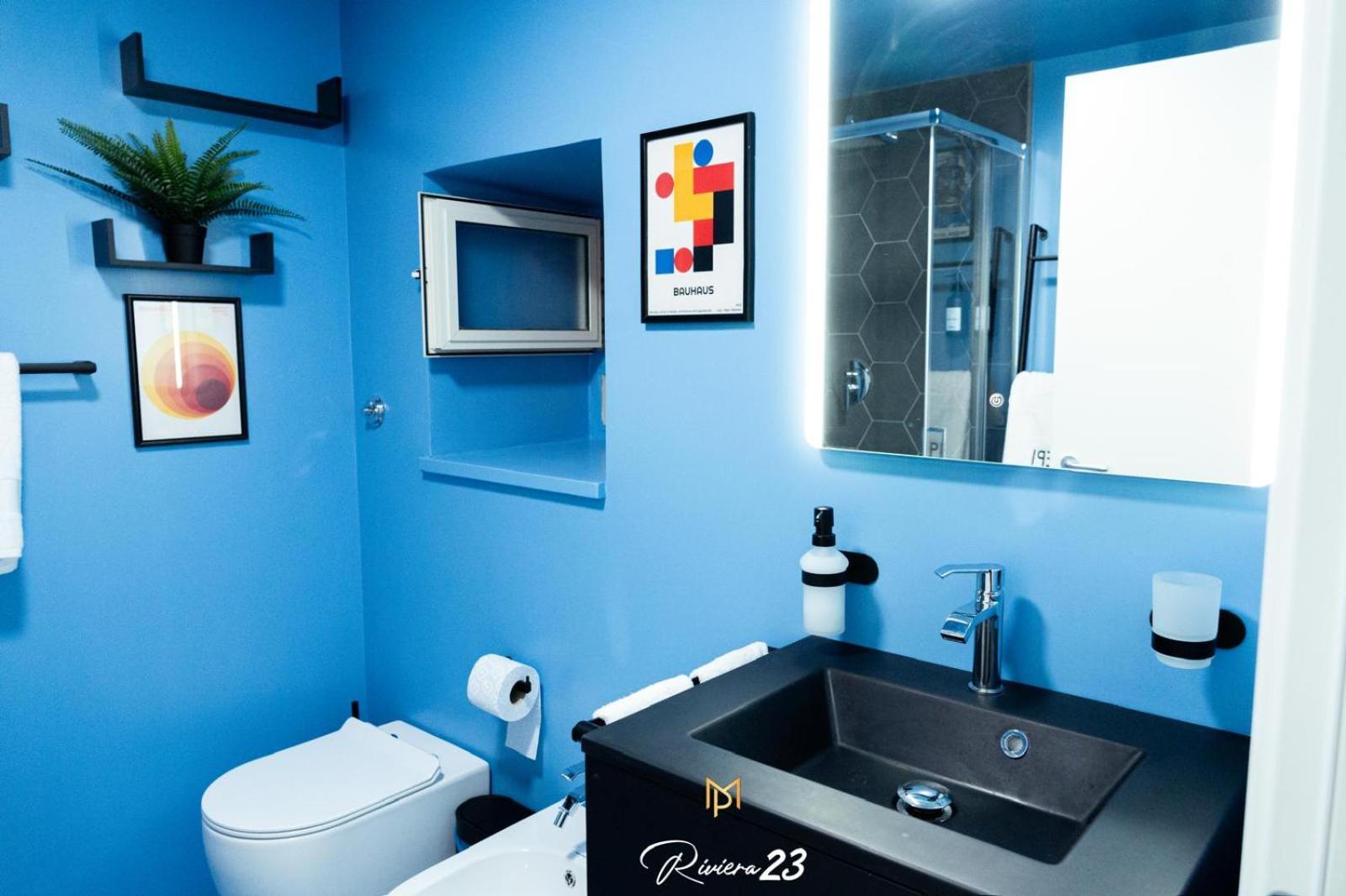 Riviera23 *